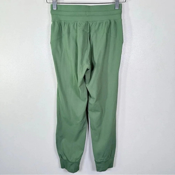 Lululemon Womens Size 2 Ready to Rulu High-Rise Jogger Crop Green Twill - Picture 13 of 13